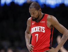 RayBet- 杜兰特在曼联比赛中连败,出色防守引发热议的球员 